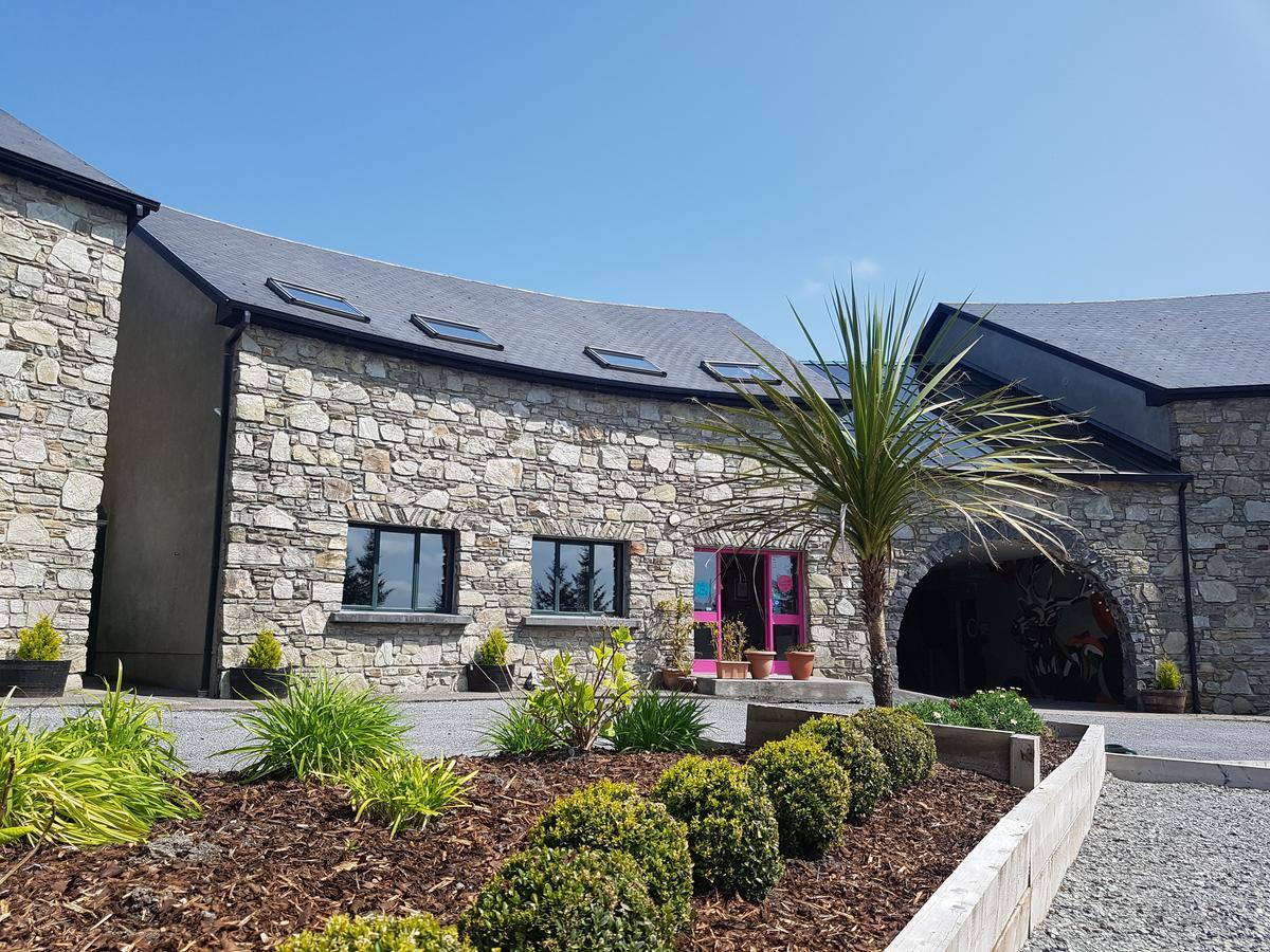 The Inn To The West Hotel Connemara Exterior foto