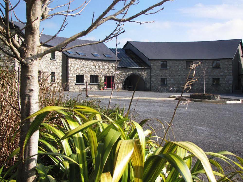 The Inn To The West Hotel Connemara Exterior foto